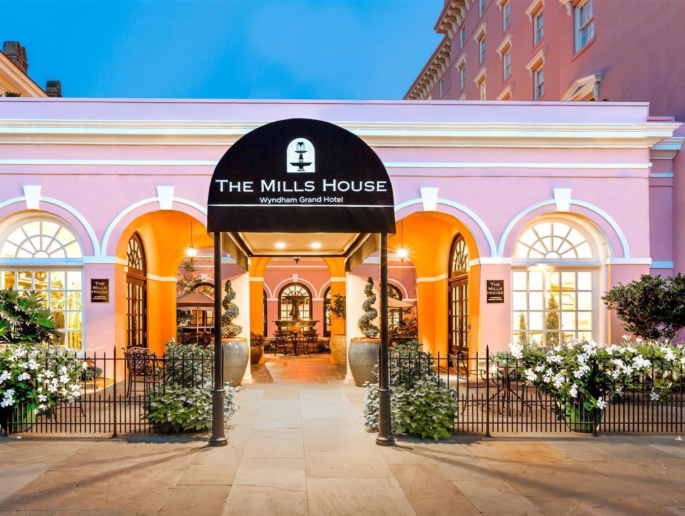 Mills House Charleston, Curio Collection By Hilton Hotel Buitenkant foto