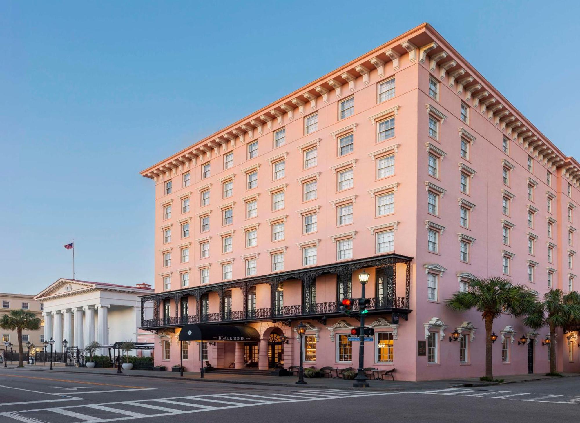 Mills House Charleston, Curio Collection By Hilton Hotel Buitenkant foto